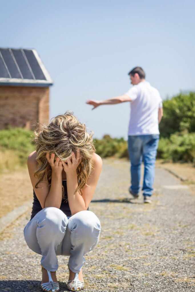 signs he doesn't have feelings for you