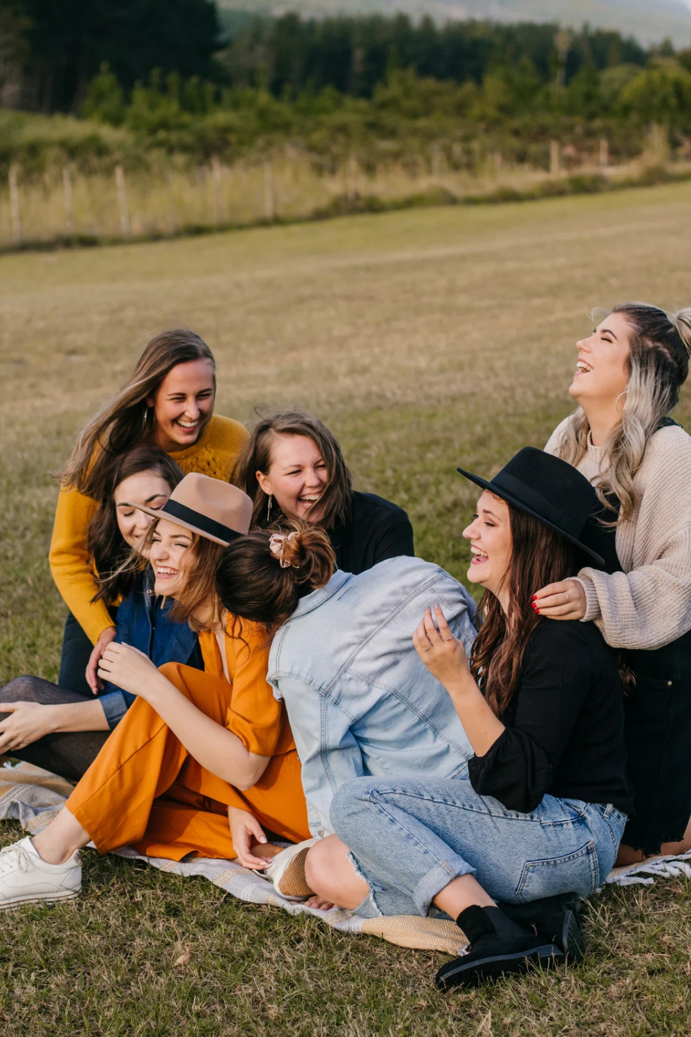 things about your relationship you should never share with your friends